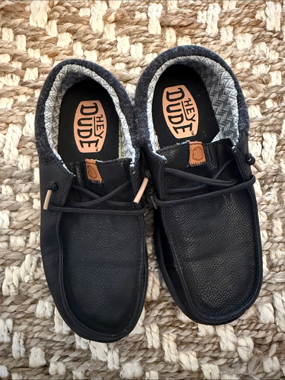 Hey Dude Youth Paul T Classic Black Wally Shoe - Casual Slip-On Comfort size 2